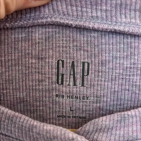 GAP Ribbed Henley Shirt in Purple - Picture 2 of 8